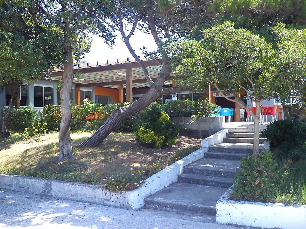 Parque De Campismo Da Praia De Pedrogao Hotel Coimbrao Bagian luar foto